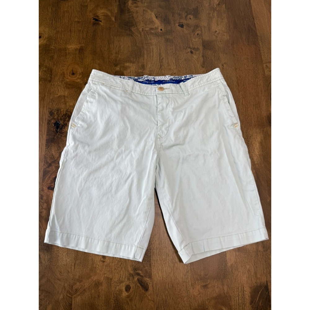 EUC Mens Tommy Bahama light blue/green stretch‎ shorts size 32